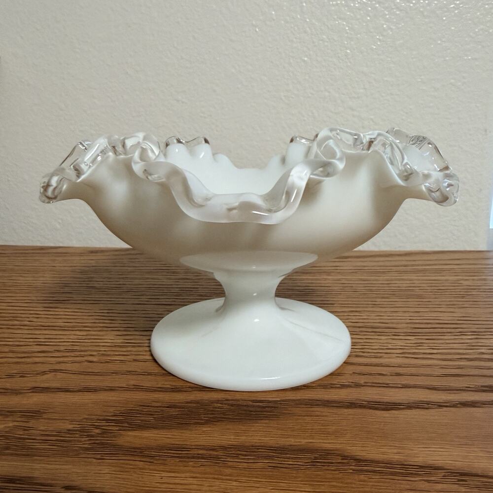 Fenton Silver Crest Ruffled Footed Candy Bowl Dish. Excellent Condition